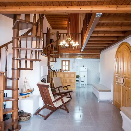 White Dreams * Mykonos Town